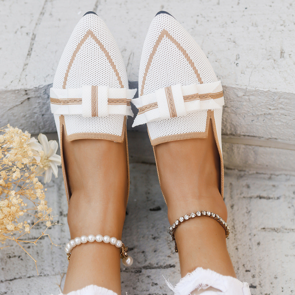 Bowknot Low-Heel Fabric Shoes | Ideal for All Seasons