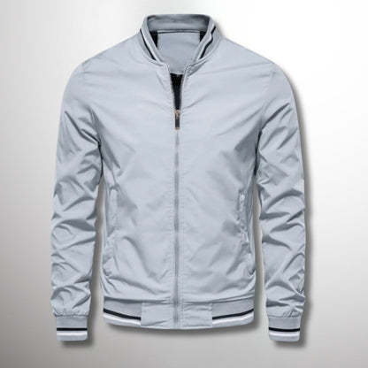 Men's Lightweight Water-Repellent Jacket with Zipper Closure | Ideal for Spring and Autumn